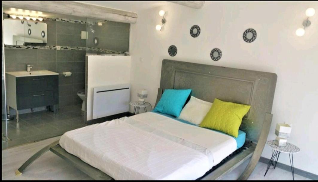 Suite Parentale Avec Petit Sejour Et Piscine Carpentras Zewnętrze zdjęcie